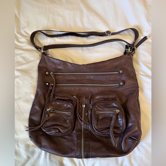 Tano Large Dark Brown Leather Carryall Crossbody/Shoulder Bag - Picture 3 of 11